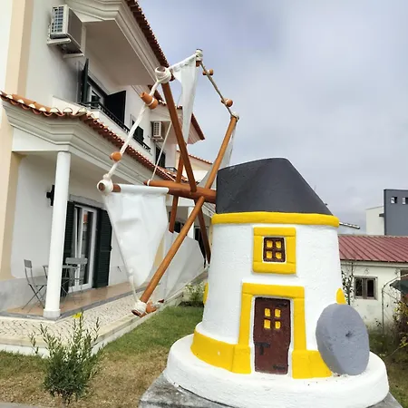 Xixi Cama 3*